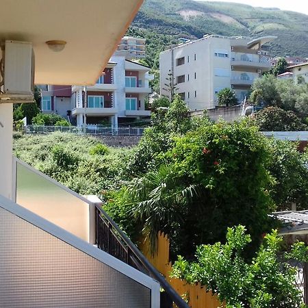 Vila Kristal Vlora Εξωτερικό φωτογραφία