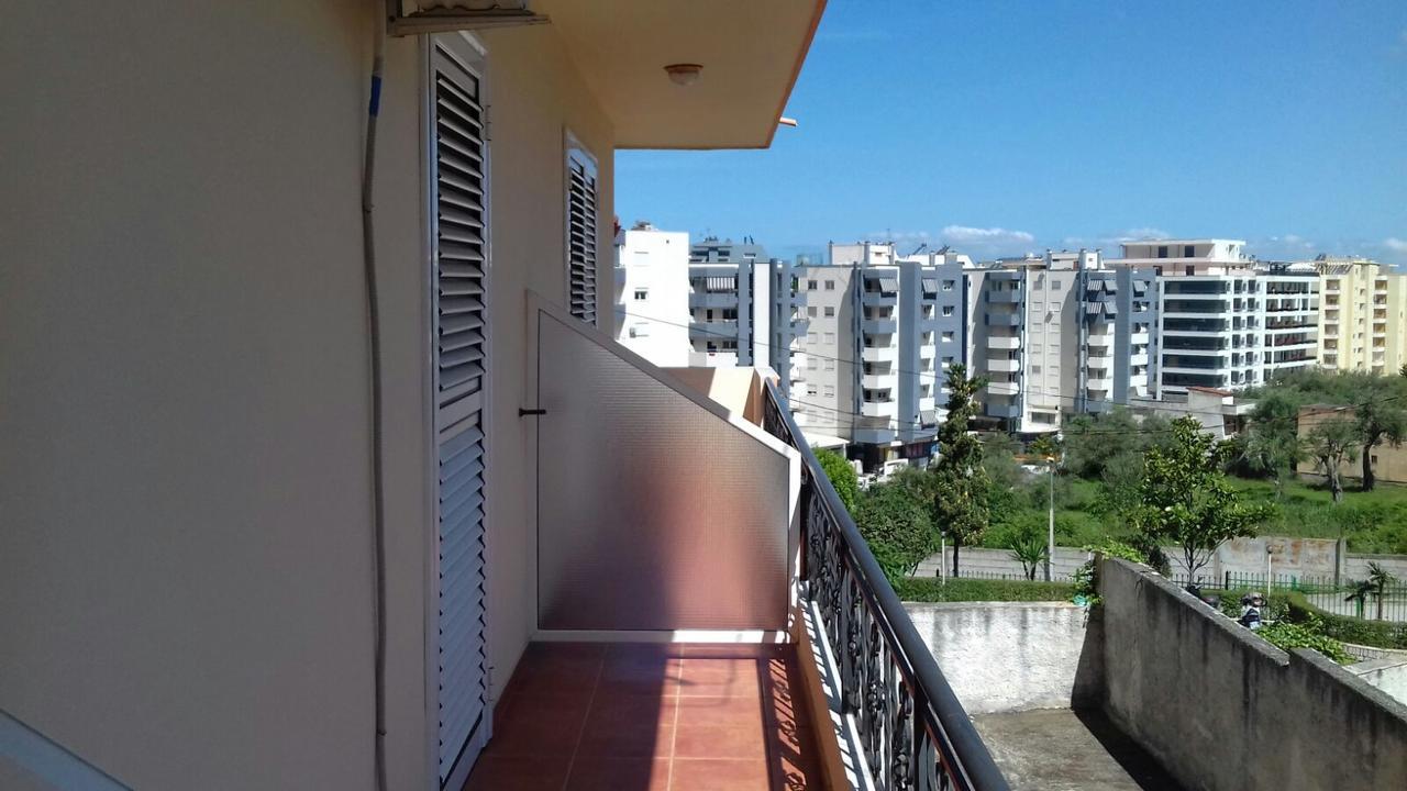 Vila Kristal Vlora Εξωτερικό φωτογραφία