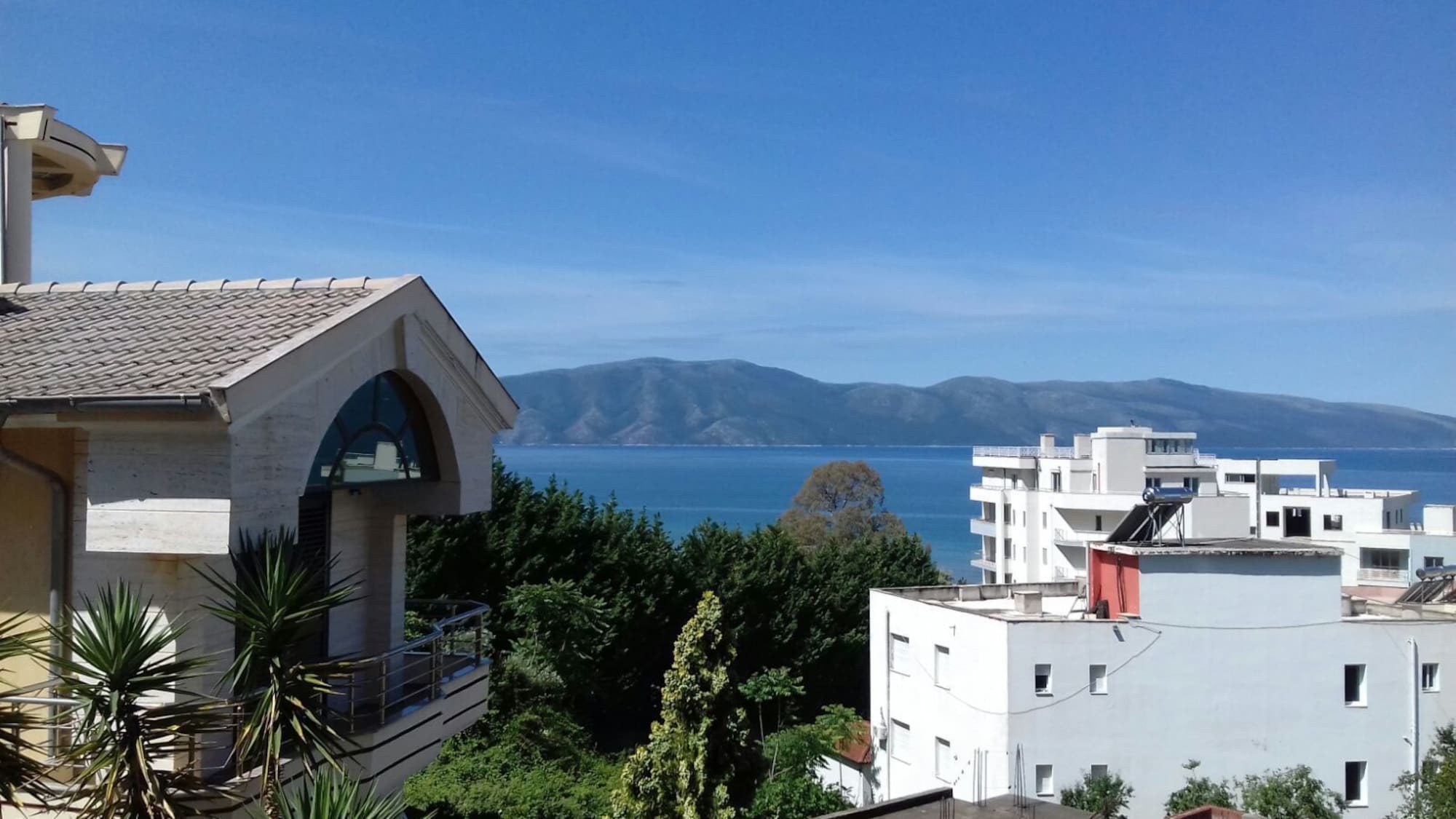 Vila Kristal Vlora Εξωτερικό φωτογραφία